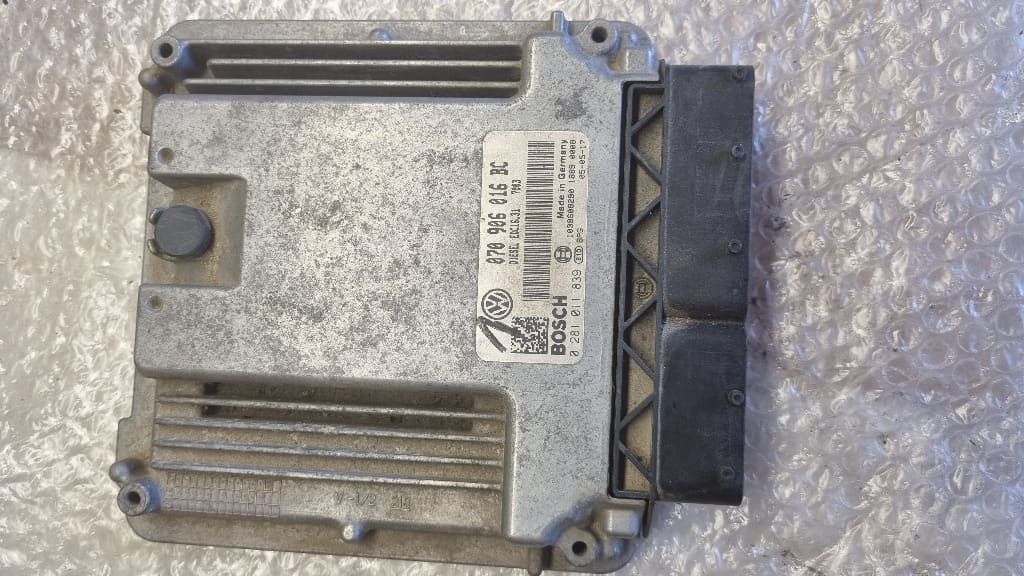06761 ECU Calculator Motor Vw Touareg 5.0 TDI, 0281011839, 070906016BC ·