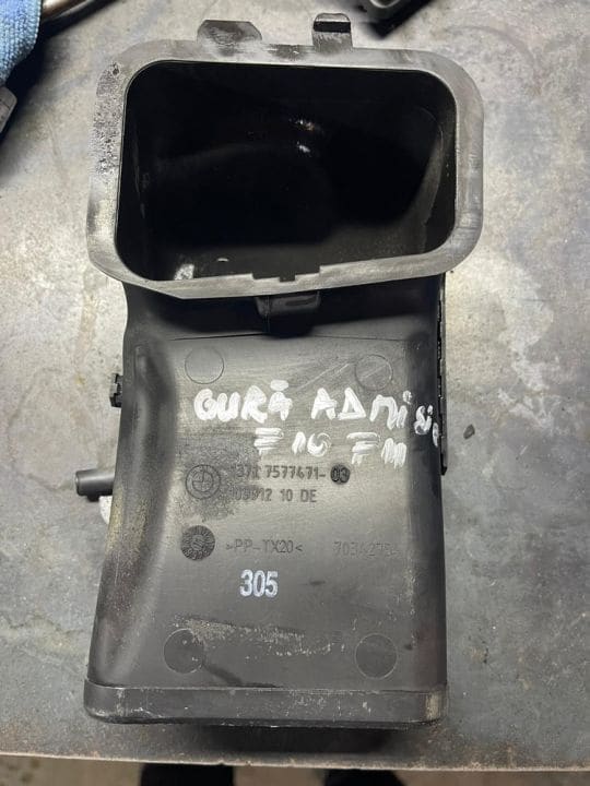 04800 Gura/ Tunel Admisie BMW F10/F11 2.0 d N47( montare in trager)
