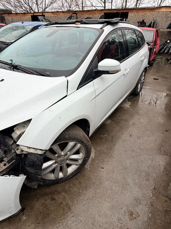 ARIPA STANGA FATA FORD FOCUS 3 AN 2015