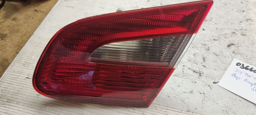 03660 Stop dreapta haion skoda superb 3t5945094