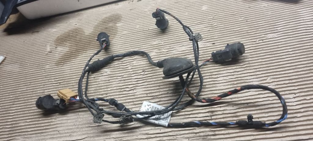 00879 Instalatie electrica cu 4 senzori parcare skoda octavia 3 5e0971104 5q0919275a