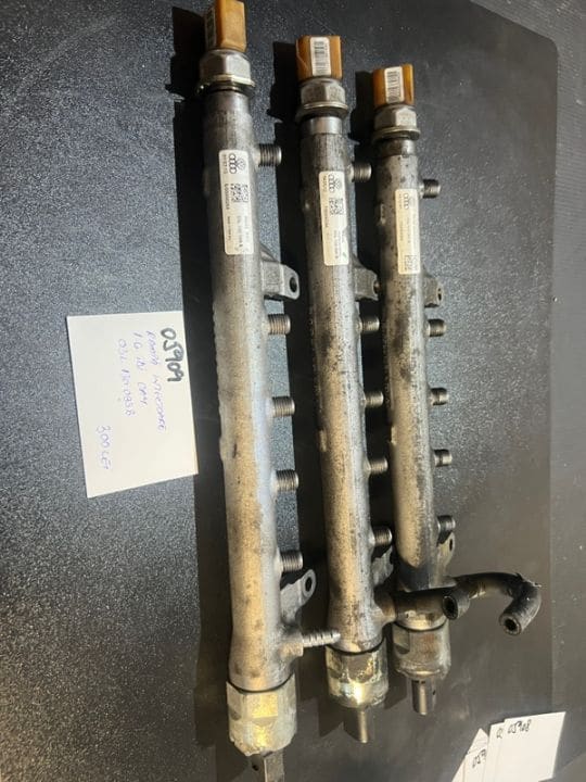 05909 Rampa Injectoare Volkswagen Skoda Seat Audi 1.6 TDI CAY 03L130089B