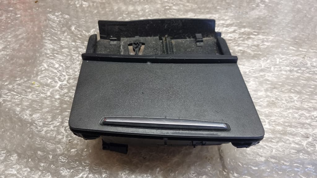 02983 Scrumiera Bord Audi A6 C6 4F1857951