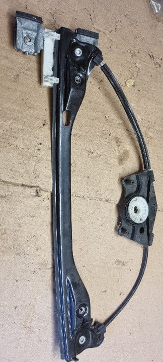 00990 Macara stanga spate skoda fabia 2