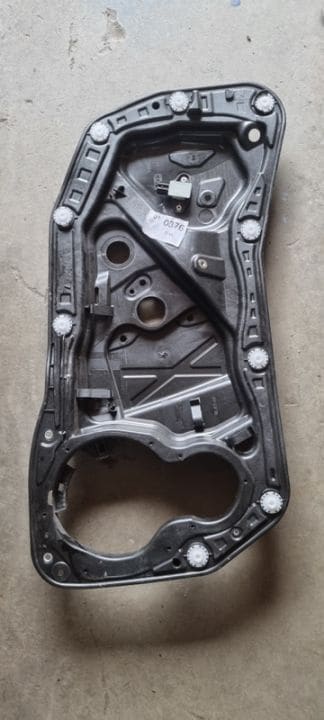 02698 Macara geam stanga fata Vw Passat Cc