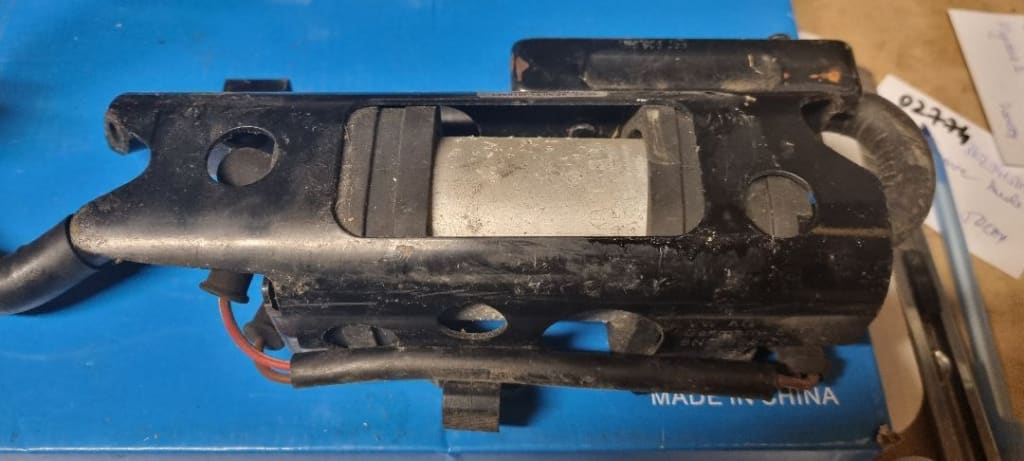 05764 Pompa auxiliara combustibil vag 1K0127023J
