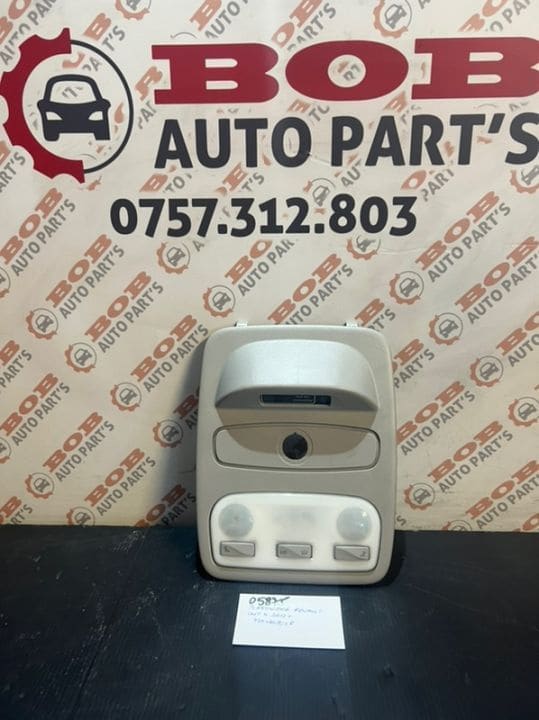 05875 Plafoniera Renault Clio 4 / 2012+ / 739486822R