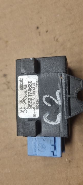 04829 Modul unitate control pilot automat Peugeot 407 , 607 , Citroen C4 , C5 , C6 cod : 9652174680