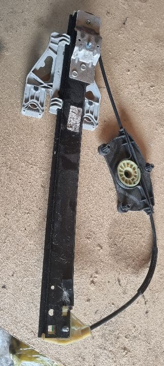 01737 04584 Macara geam dreapta spate audi a4 b8 8k0839462 8k0839462a