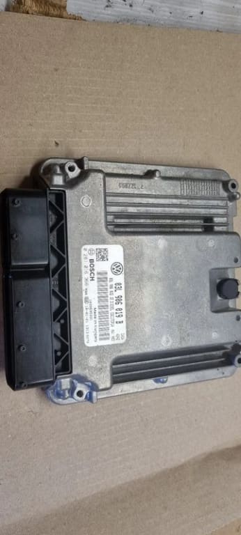 ECU Calculator motor Seat Exeo 2.0 TDI 03L906019B 05906 1C/L17