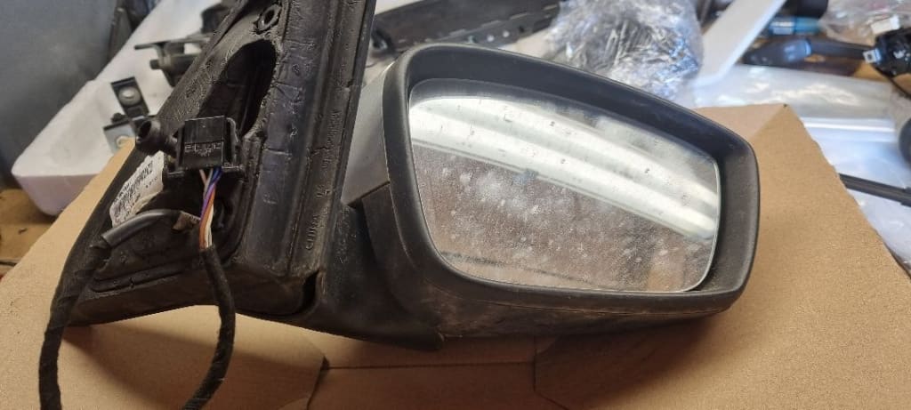 05401 03184 Oglinda dreapta skoda rapid 5jc857408c