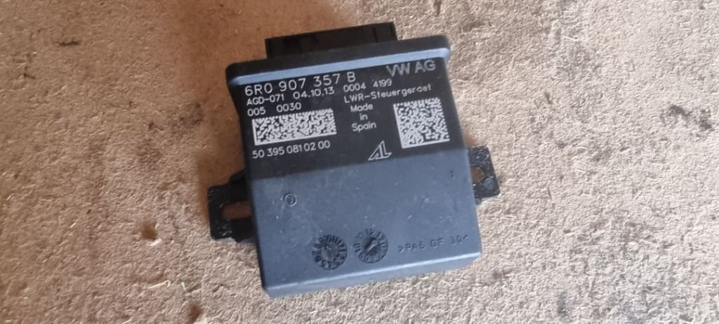 01286 Modul lumini vw passat cc 6r0907357b