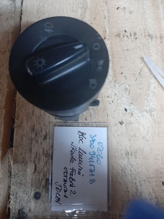 02060 00147 Bloc lumini Skoda Fabia 2, Skoda Octavia 1 3B0941531B