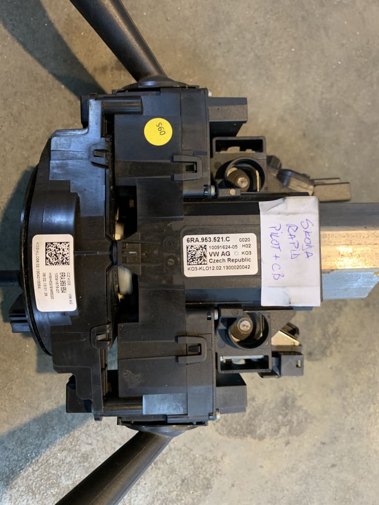 Manete Pilot + Computer Bord + Spira Skoda Rapid / 6RA 959 654