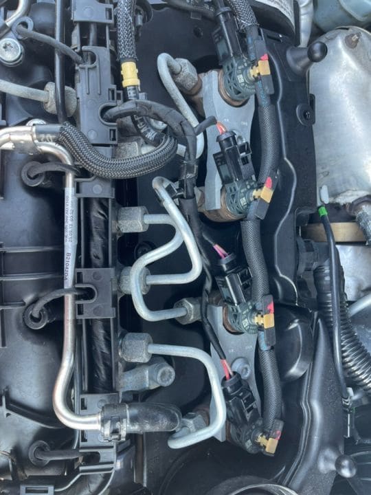 Injectoare / Injector Volkswagen Skoda Seat / 2.0 TDI CFFB / CFHC 03L130277J Euro 5