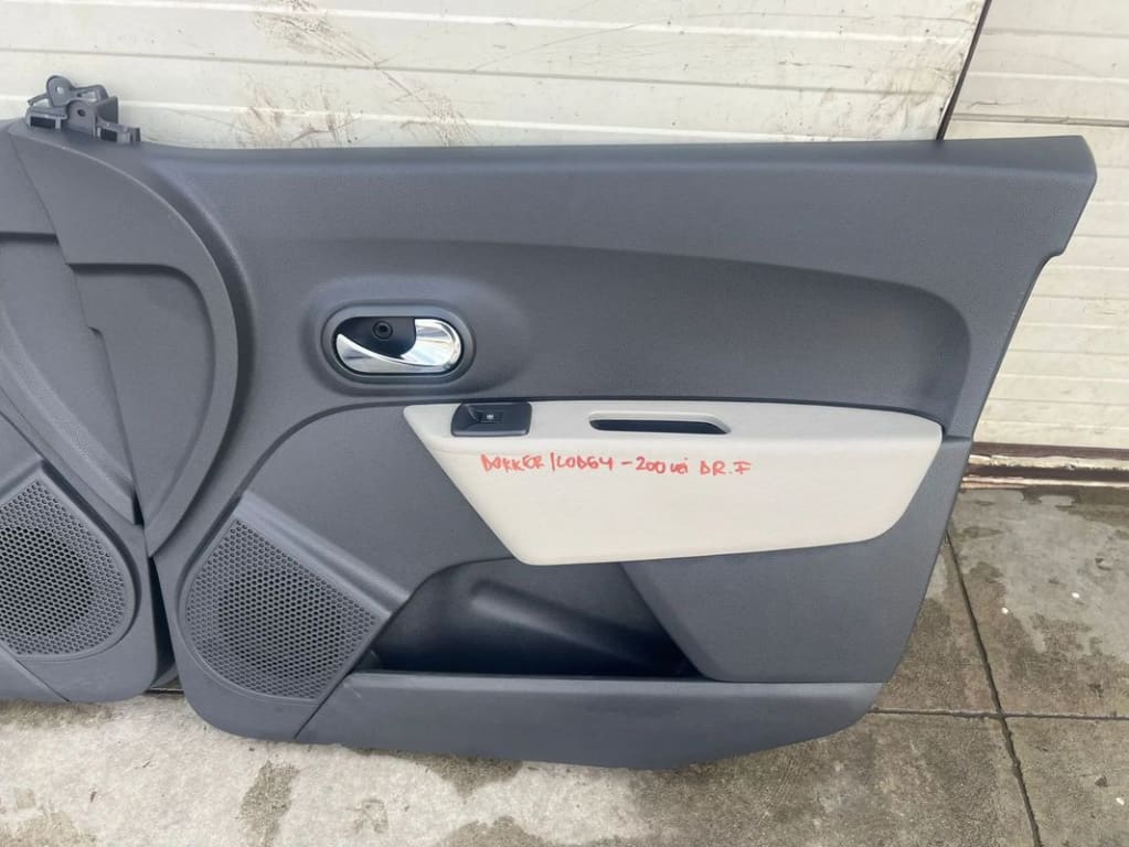 FATA USA DREAPTA DACIA LODGY / DOKKER
