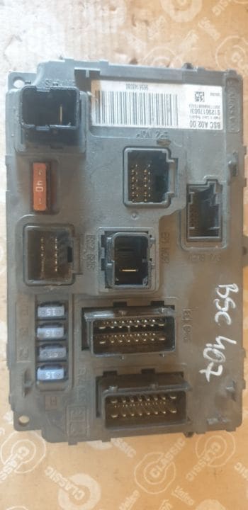 03598 Calculator/ Modul confort Peugeot 407
