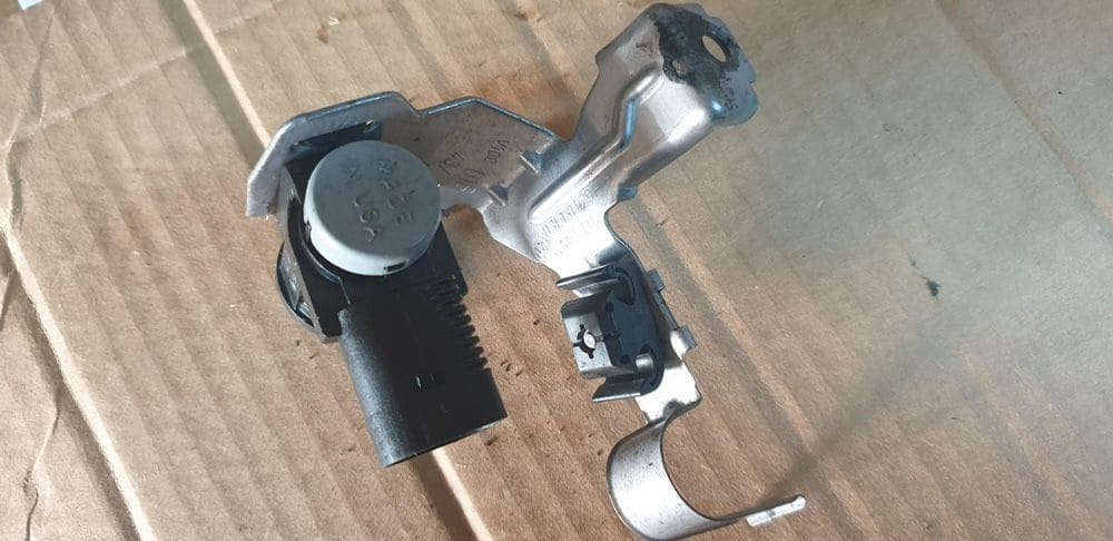 Electrovalva Vacuum 1.6 TDI CAY / Volkswagen / Skoda / Seat / Audi 1K0906283A 03154 1C/L11