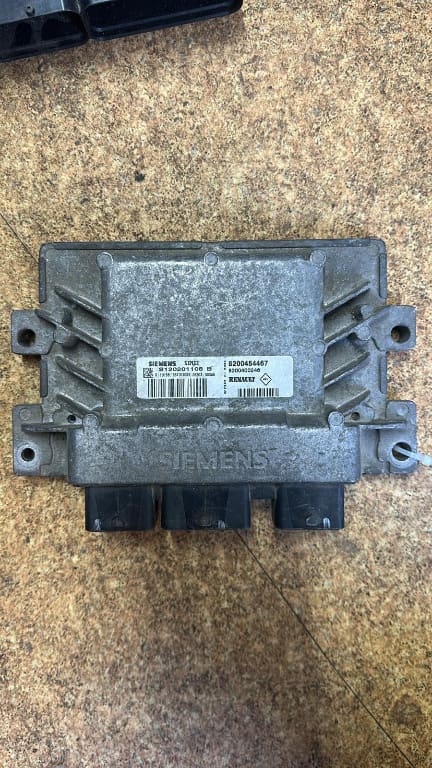 ECU Calculator motor cod 8200454467, 8200400246, Renault 1.2 benz 1C/L20
