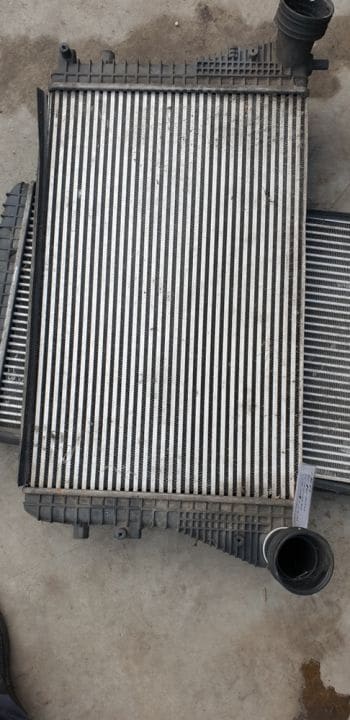 RAD87 Intercooler Vw Golf 5 1.9 tdi