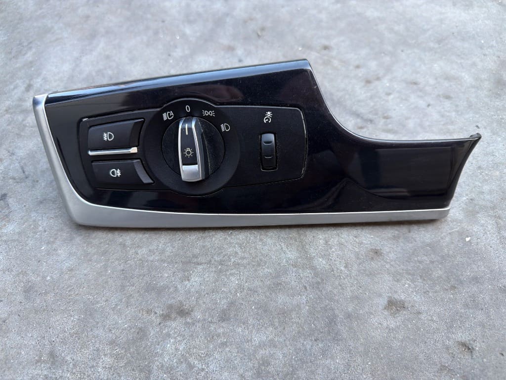L11 Bloc Lumini BMW F10 / F11 / F07 / F01 / F02 9192744-03