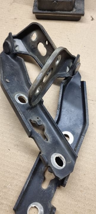 05227 Set balamale capota audi a6 c6 4f0823302 4f0823301
