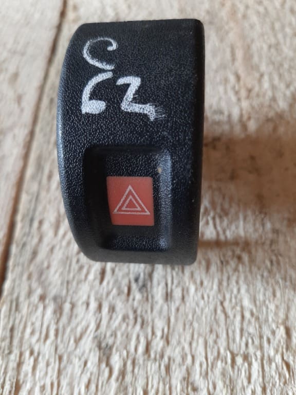 BUTON AVARIE OPEL ASTRA G C62