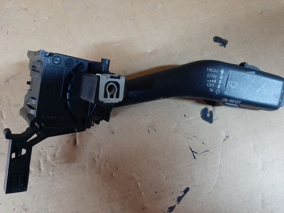 02368 00670 Maneta stergator Vw, Seat, Skoda 1k0953519 1k0953519j