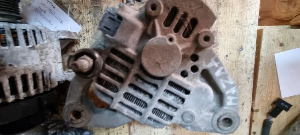04055 Alternator 2.0Tdi Mazda 90A