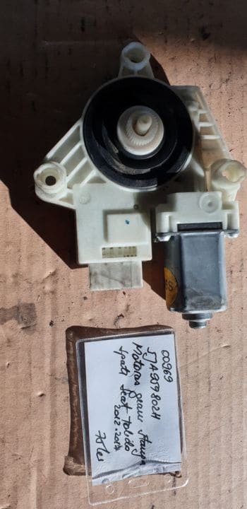 00969 Motoras geam stanga spate Seat Toledo 2012-2017