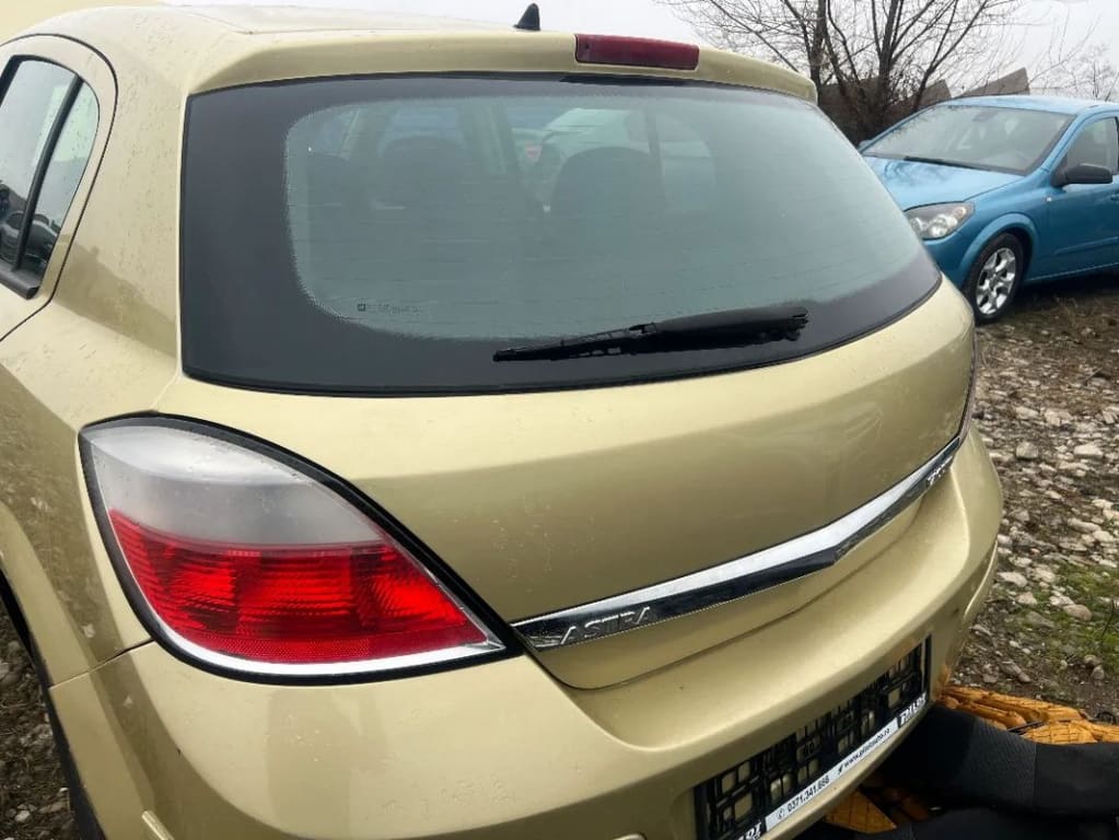 Stop Stanga Astra H Hatchback