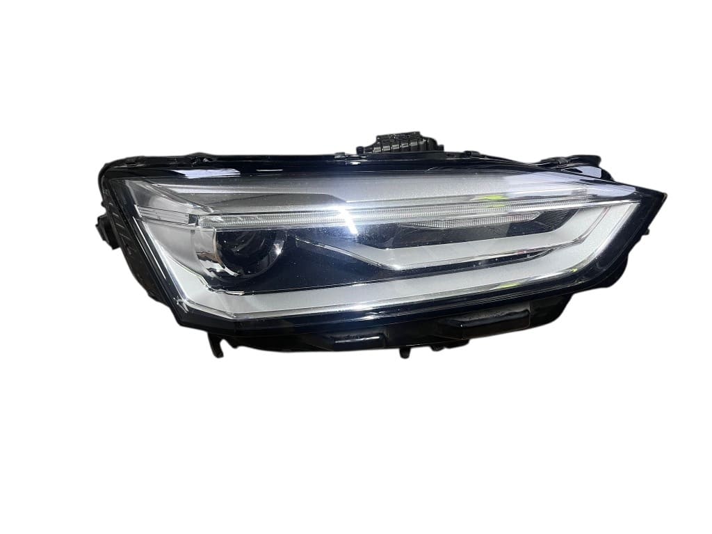 Far Dreapta Xenon Audi A5 2017 - 2020 8W6941006C