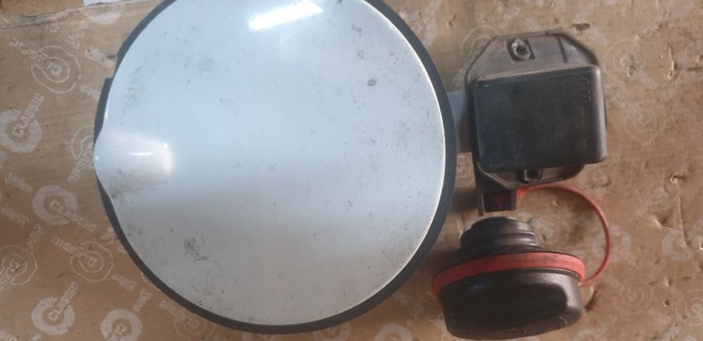 03626 Usita rezervor cu buson Opel Corsa