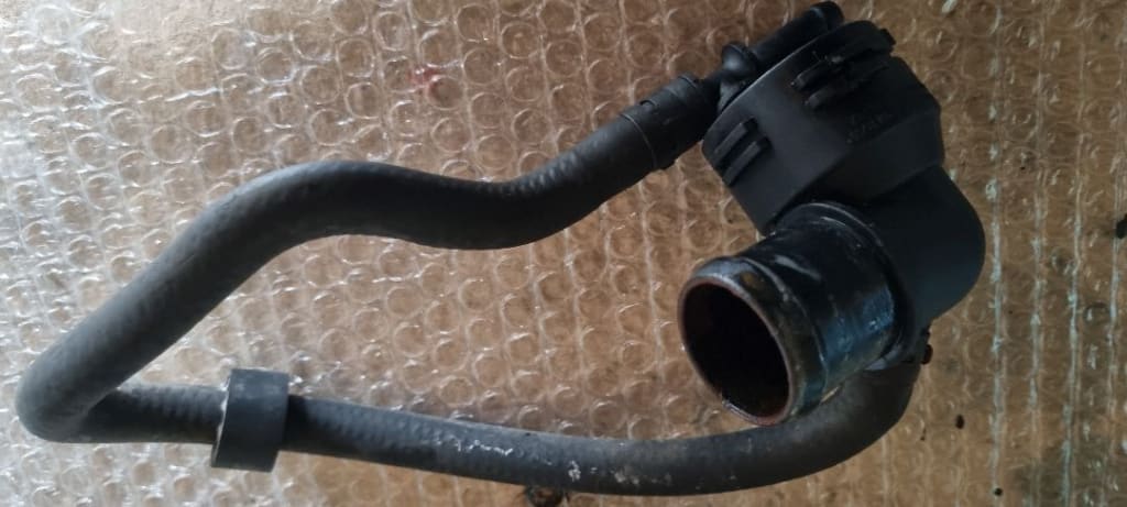 04640 Flansa lichid racire 2.0 tdi bmp 1k0122291ba