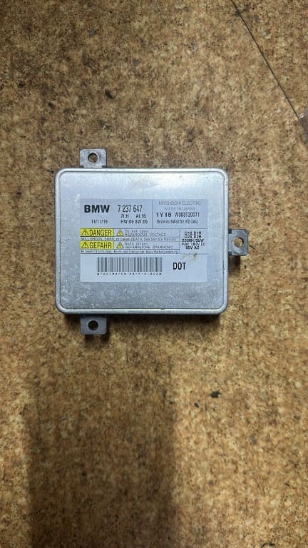 Balast Xenon BMW Series 5 5 F10 F11 2010 7237647 W003T20071 1C/L46