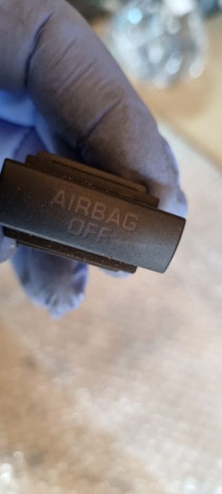 04148 04553 Buton ornamental martor bord dezactivare airbag pasager Skoda Octavia 2 1Z0919235C