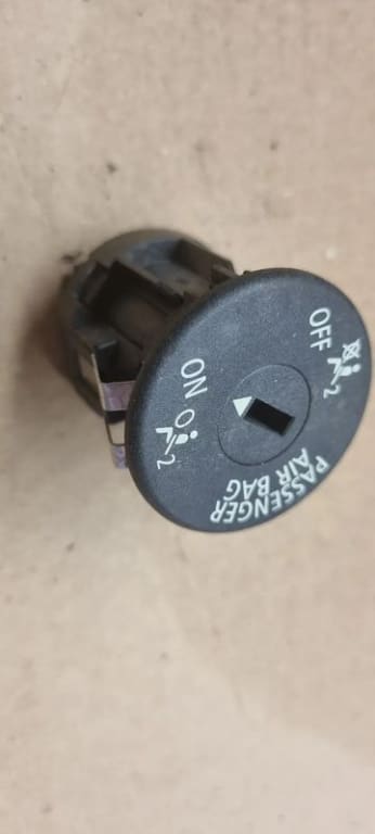 06405 Buton on off activare airbag bmw f10 9196886 05