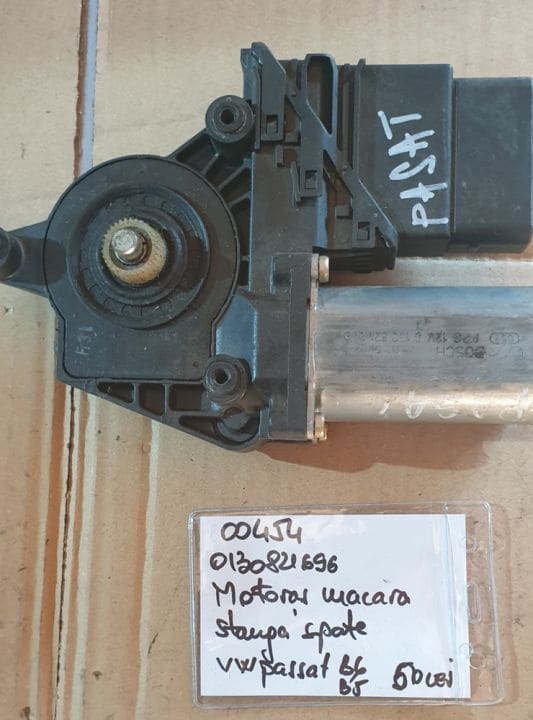 00454 Motoras macara geam stanga spate Vw Passat B5,B6 0130821696 105407301