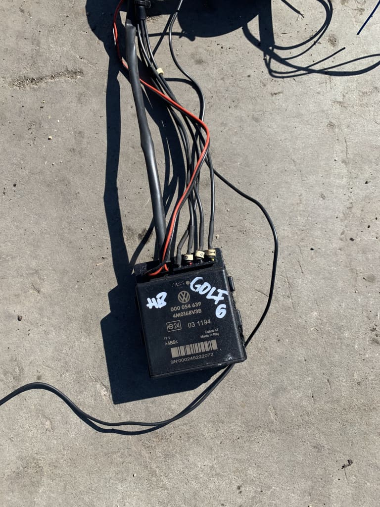 Modul / Calculator Senzori Parcare Spate Volkswagen Golf 6
