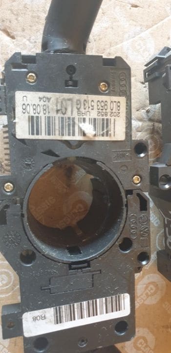 02309 02384 Manete Semnalizare + Stergator cu Computer Bord Octavia 1 Golf 4 Passat B5 8L0953513G