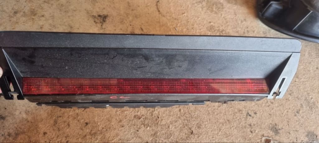 04250 05403 Stop auxiliar frâna Vw Passat Cc 3C8945087B