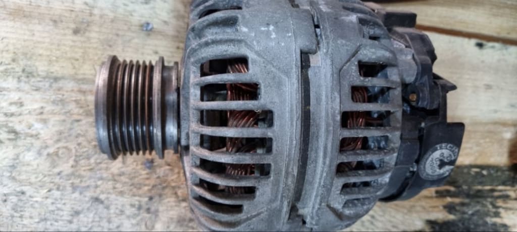 04051 Alternator 1.9 tdi Skoda Superb/Skoda Rapid
