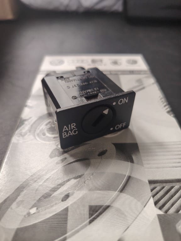L27'Buton Comutator Airbag VW Audi 1K0919237C