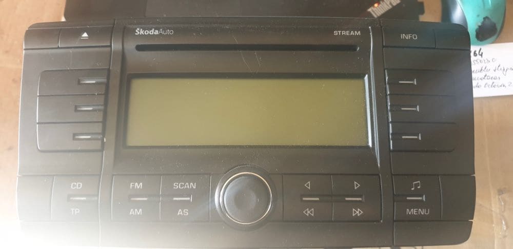01505 Radio Cd Player Stream Skoda Octavia 2 1Z0035161B