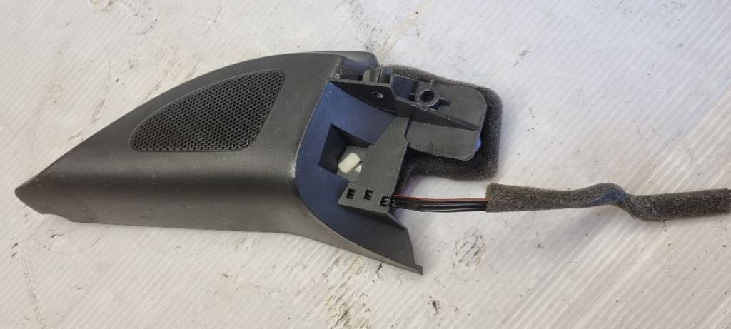 04493 Tweeter usa stanga fata VW Golf 5 1K0035411A