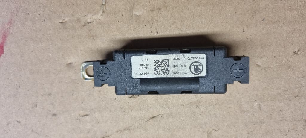 06420 Filtru interferente radio vw passat b8 5e5035570