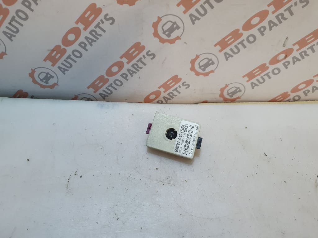 0073 AMPLIFICATOR ANTENA BMW E90 / E91 911062103