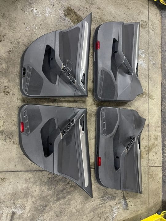 Set Panouri / Fete Usi Volkswagen Golf 7 Hatchback