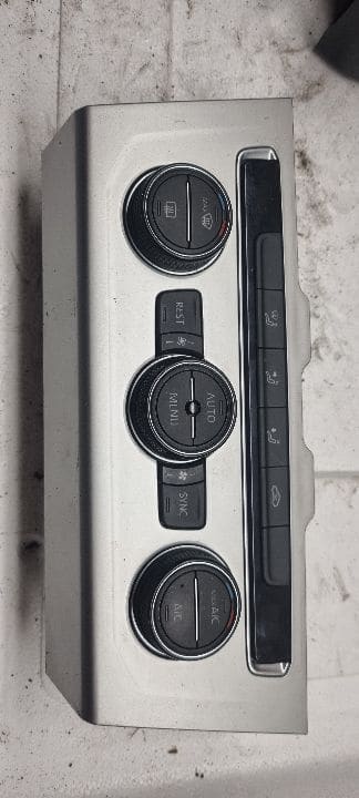 02512 Trim ornament rama climatronic vw passat b8 3g1863042 ml7