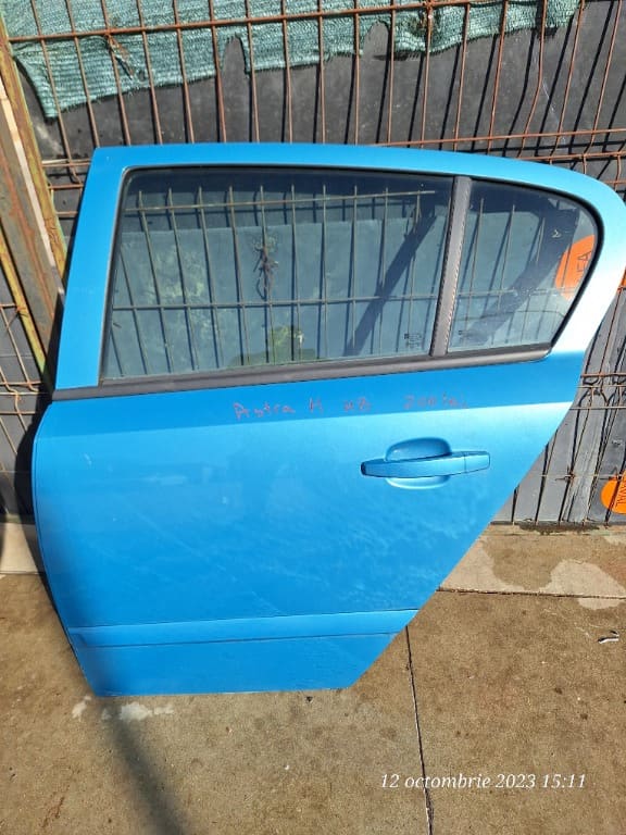 Usa stanga spate Opel Astra H hatchback